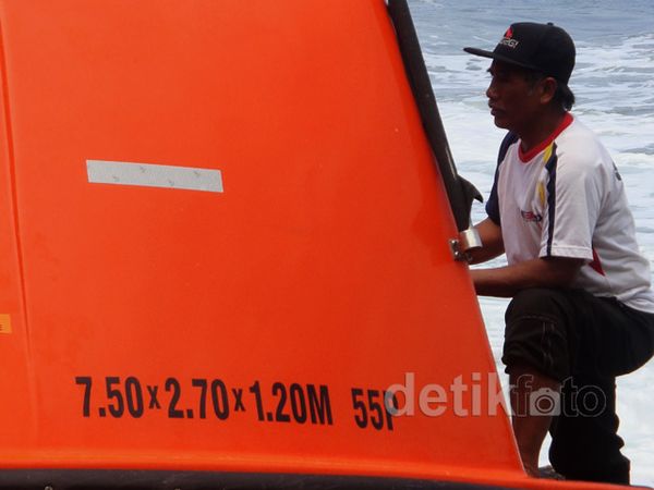 Sekoci Pengangkut 26 Imigran Dijarah Warga