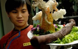 Mau Makan Torpedo Kambing, Penis Keledai dan Banteng? Mampir ke Restoran Ini!