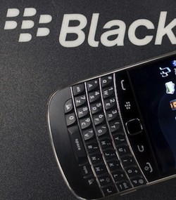 Q20, BlackBerry 10 Bergaya Klasik