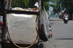Kotak Suara Jadi Gerobak Sampah, KPU: Mungkin Dicuri