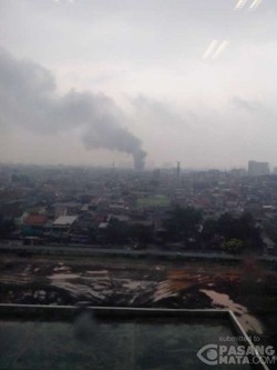 Kebakaran di Belakang Pasar Rumput Hanguskan Toko Makanan Ringan