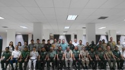 KSAD Jenderal Budiman Tampak Akrab dengan Atase Singapura & Australia