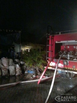 Kebakaran Landa Perumnas 2 Tangerang, 4 Unit Damkar Dikerahkan