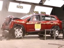 Rating Uji Tabrak Jeep Cherokee Memuaskan