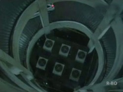 Ini Rekaman CCTV Sebelum Siswa SMP Tewas Terjatuh dari Lantai 5 Mal