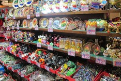 Peak Market, Satu Lagi Surga Belanja Murah di Hong Kong