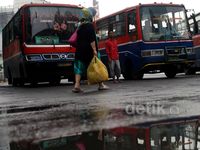 Metromini dan Kopaja Dipertimbangkan Kelola BKTB