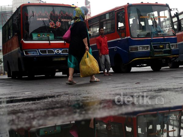 Metromini dan Kopaja Dipertimbangkan Kelola BKTB