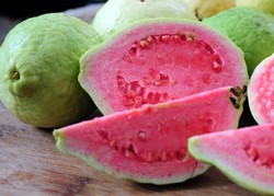 Saus Guava yang Legit Segar