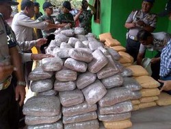 Mabes Polri Ungkap Peredaran Setengah Ton Ganja di Cikupa