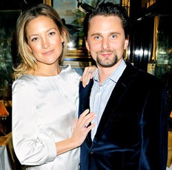 Seperti Katy Perry, Kate Hudson Juga Dikabarkan Putus dari Vokalis Muse