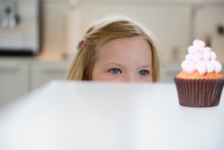 Anak Kecanduan Makanan Manis? Atasi dengan Cara Mudah Ini (2)