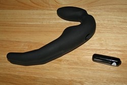 Dildo Dua Silikon, Mainan Seks Bagi Orang Berjari Pendek