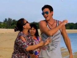 Mike Tak Mau Terlihat Cupu di Depan Kamera