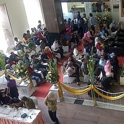 Orang Indonesia Masih Doyan Beli Emas Koin dan Batangan