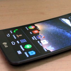 LG G Flex, Ponsel Lengkung yang Ajaib