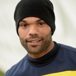 Lescott Inginkan Treble Sebagai Kado Perpisahan