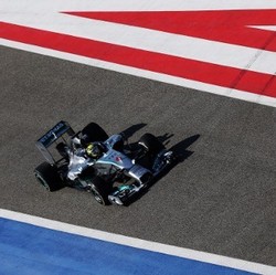 Mercedes Tetap Berusaha Menjaga Kerendahan Hati