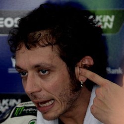 Rossi ke Suzuki? Dia Bakal Pensiun di Yamaha