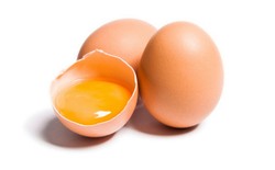 Kalau Tak Mau Keracunan, Jangan Makan Telur dan Singkong Mentah