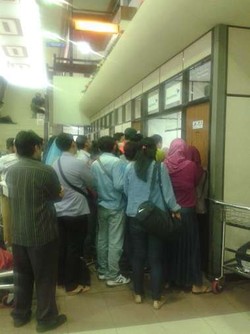 Kemenhub: Pilot Jangan Coba-coba Tembus Asap Bandara Minangkabau!