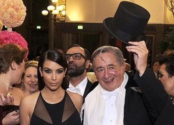 Kim Kardashian Dibayar Rp 5,8 M untuk Jadi Teman Kencan Miliuner 81 Tahun
