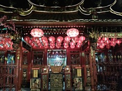 Lampion Cantik Masih Menghiasi Kota Solo