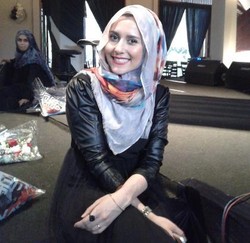 Dina Toki-O Terkesan dengan Perkembangan Fashion Hijab Indonesia