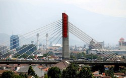 Udara Kota Bandung Kok Seperti Berasap Ya?