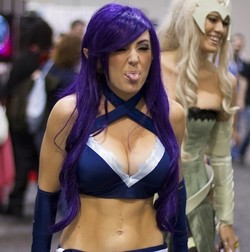 Selebriti Seksi di Dunia Game