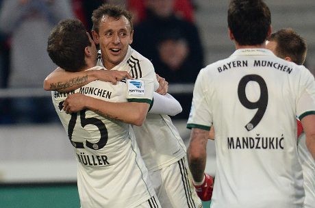 Bayern Waspadai Schalke yang Terluka