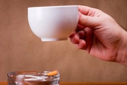 Teh-teh Sehat yang Bisa Bantu Orang Berhenti Merokok