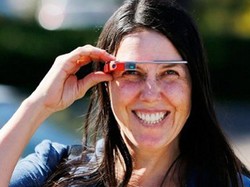 Mengemudi Pakai Google Glass di AS Kian Sulit