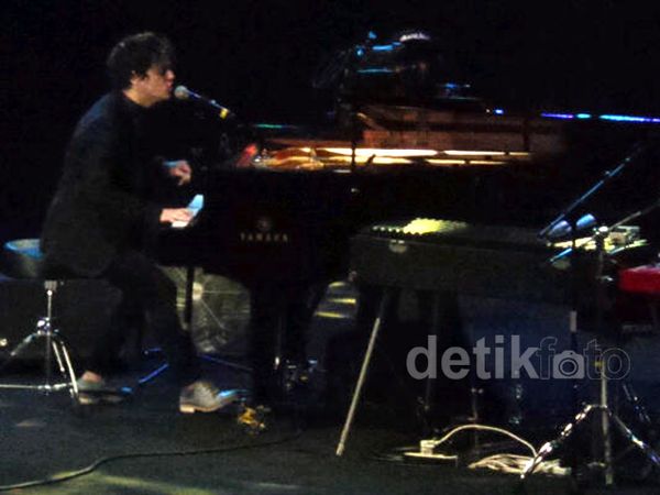 Aksi Jamie Cullum di Java Jazz Festival 2014