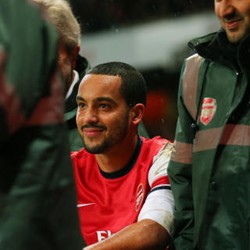 Tak Pikirkan Lagi Soal Piala Dunia, Walcott Fokus Pemulihan Cedera