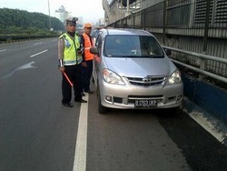 Avanza di Tol Cawang yang Diduga Dicuri Berisi Surat Berharga