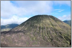 Wanita Solo traveling ke Bromo, Bisa!
