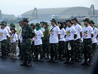 TNI Kirim 100 Pendongeng Nasional ke Sinabung