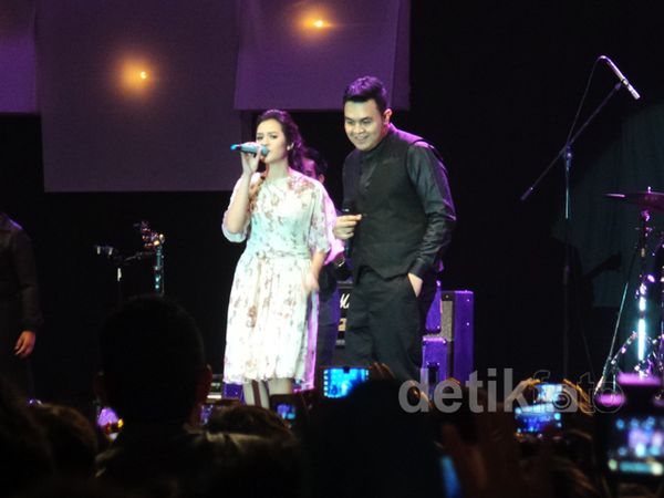 Aksi Tulus di JAVA JAZZ FESTIVAL 2014