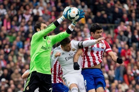 Seru, Atletico vs Madrid Berimbang 2-2
