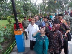 Senior PDIP: Risma Tidak Akan Mundur