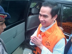 Wawan Dijemput Penyidik KPK di RS Polri, Diam Saat Ditanya Karaoke Mewah