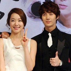 Selamat! Kim Hyung Jun SS501 dan So Yi Hyun Resmi Pacaran