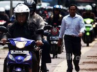 Pemotor Serobot Hak Pejalan Kaki