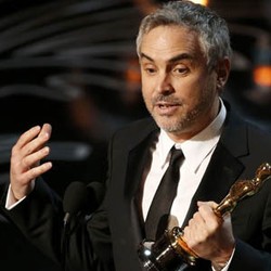Alfonso Cuaron Sutradara Terbaik Oscar 2014
