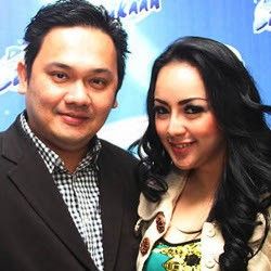 Lho, Kok Ada Nama Farhat di Kue Ulang Tahun Regina?