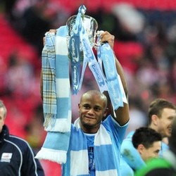 Kemenangan Spesial buat Kompany di Wembley