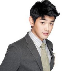 Gagal Audisi SM, Eric Nam Kini Satu Manajemen dengan Lee Hyori