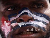 Warga Papua Demo Usut Pelanggaran HAM