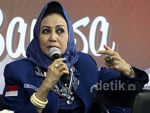 Diskusi Peran Perempuan Dalam Demokrasi